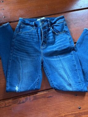 Abercrombie & Fitch Classic High-Rise Blue Women’s Jeans